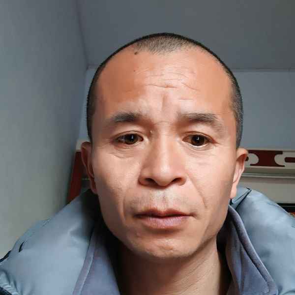 43岁岁河南单身帅哥 - 德宏吉缘网