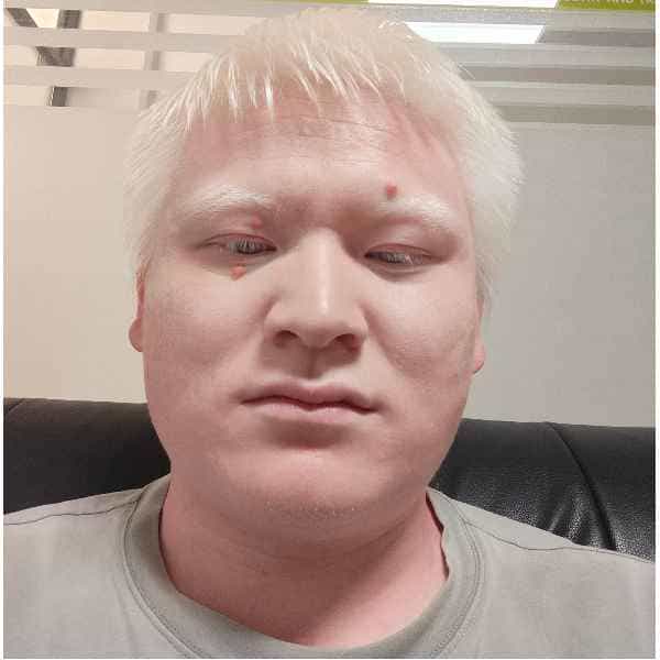 30岁岁安徽单身帅哥 - 德宏吉缘网