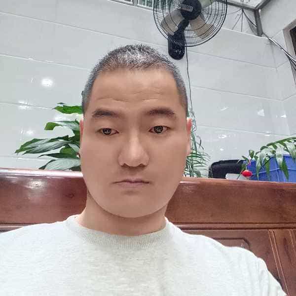 37岁岁福建单身帅哥 - 德宏吉缘网