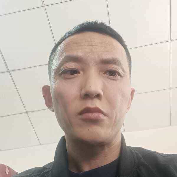 40岁岁四川单身帅哥 - 德宏吉缘网
