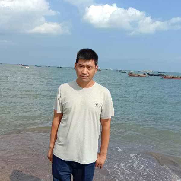 44岁岁辽宁单身帅哥 - 德宏吉缘网