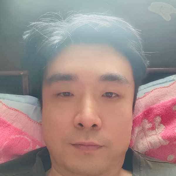 43岁岁河南单身帅哥 - 德宏吉缘网