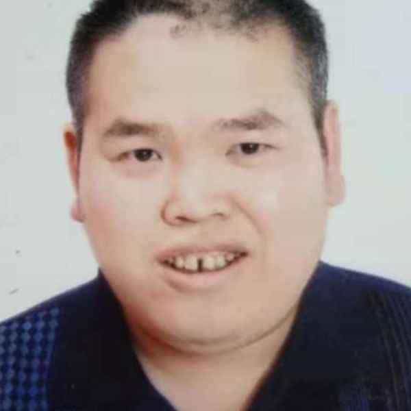 35岁岁广西单身帅哥 - 德宏吉缘网