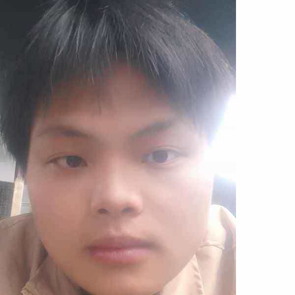 22岁岁河南单身帅哥 - 德宏吉缘网