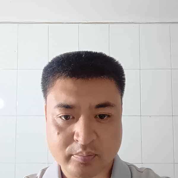 42岁岁山东单身帅哥 - 德宏吉缘网