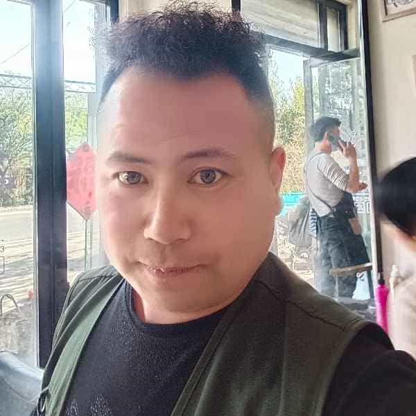 35岁岁山东单身帅哥 - 德宏吉缘网