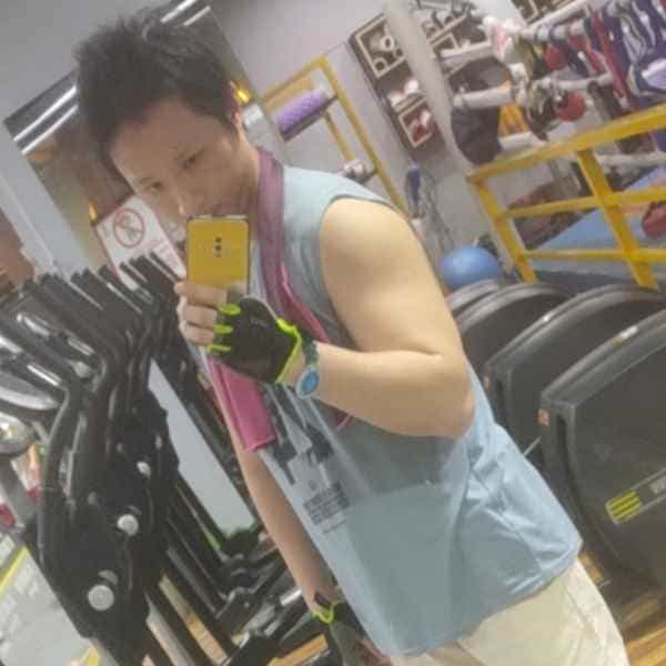37岁岁广东单身帅哥 - 德宏吉缘网