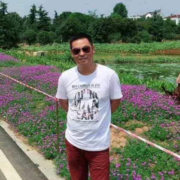49岁岁浙江单身帅哥 - 德宏吉缘网