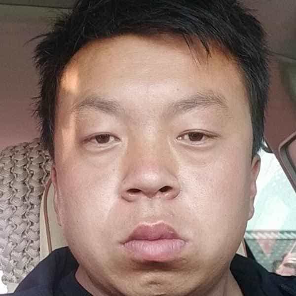 32岁岁内蒙古单身帅哥 - 德宏吉缘网