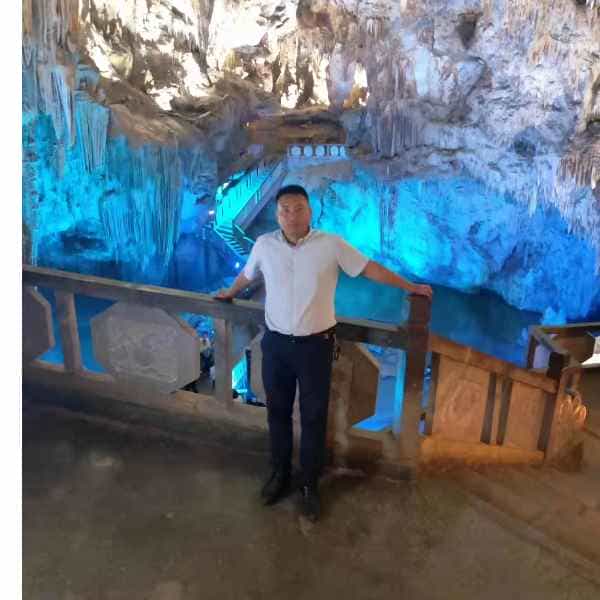 35岁岁云南单身帅哥 - 德宏吉缘网
