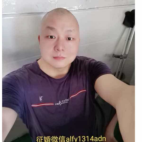 45岁岁湖南单身帅哥 - 德宏吉缘网
