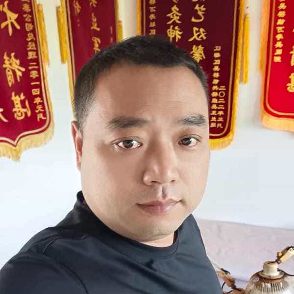 44岁岁江苏单身帅哥 - 德宏吉缘网