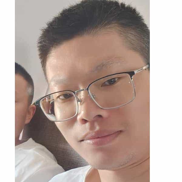 39岁岁江苏单身帅哥 - 德宏吉缘网