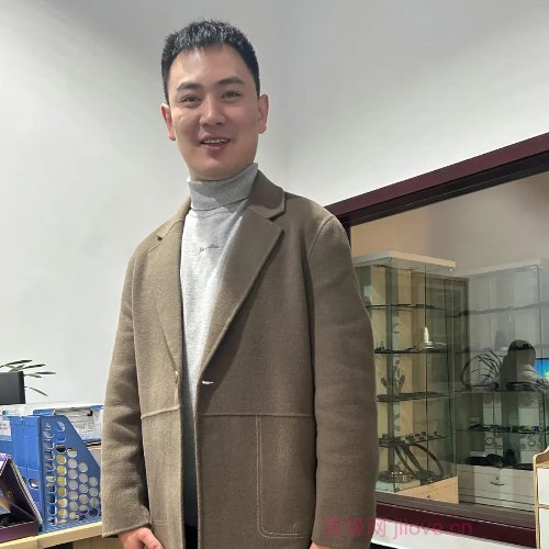 32岁岁四川单身帅哥 - 德宏吉缘网